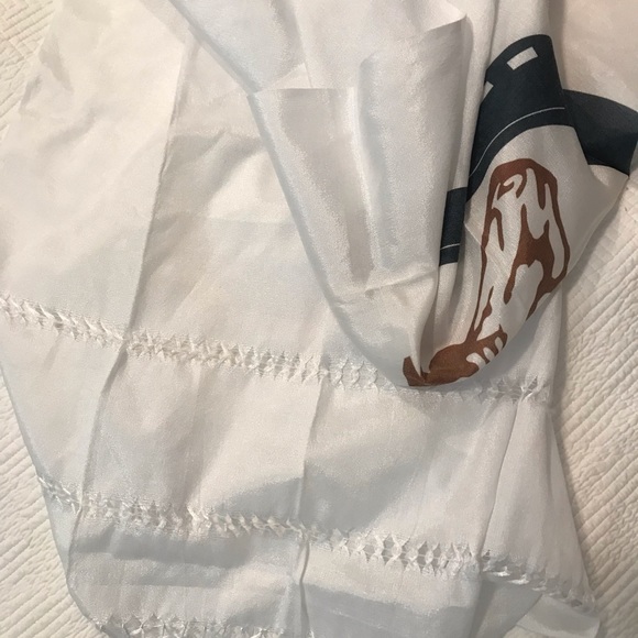 New Mexican Shawl with Horseshoe Logo - Picture 3 of 6